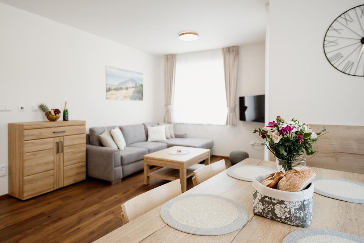 Apartmany Horska, Vrchlabí Exteriör bild