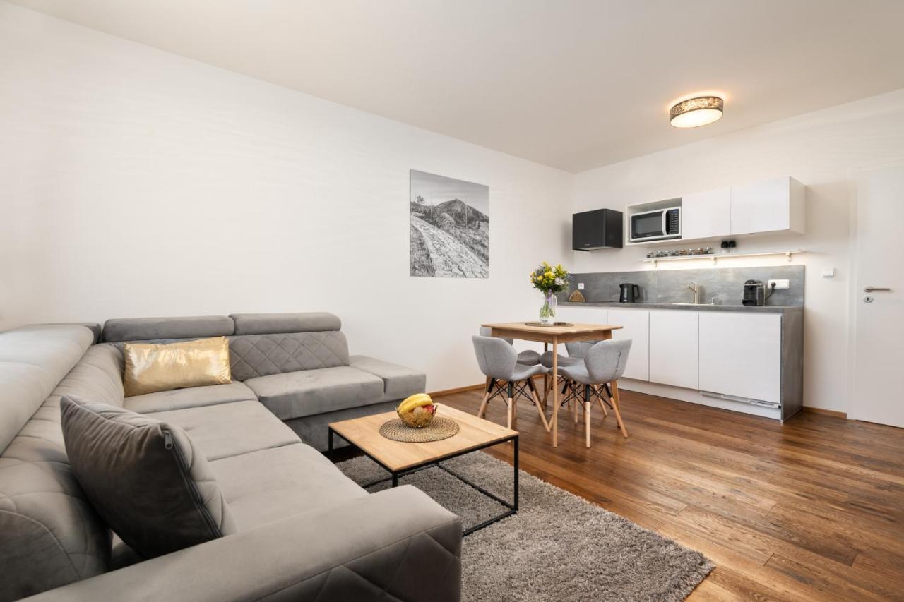 Apartmany Horska, Vrchlabí Exteriör bild