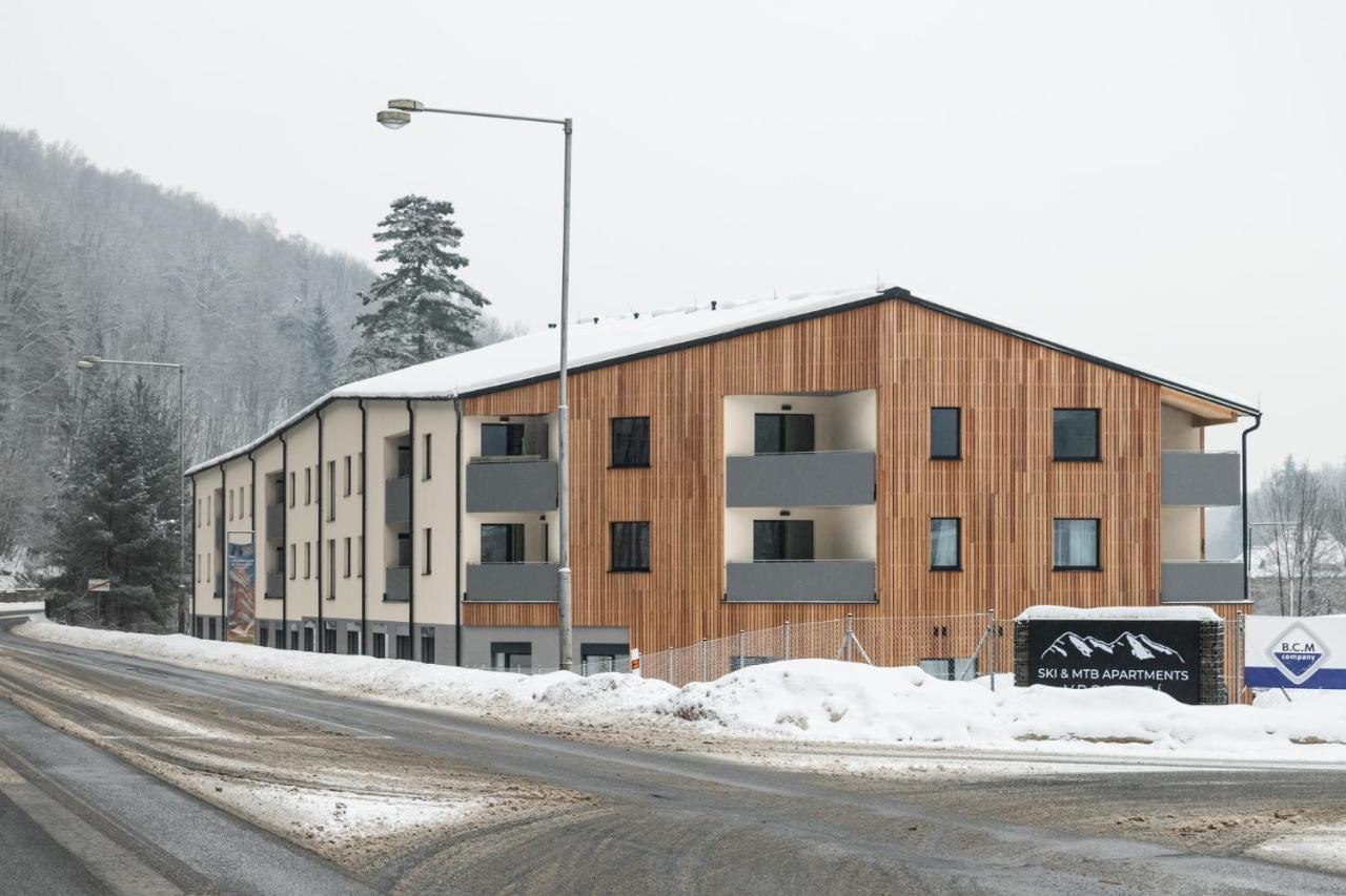 Apartmany Horska, Vrchlabí Exteriör bild
